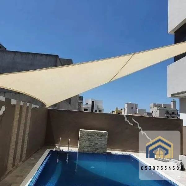 مظلات مسابح